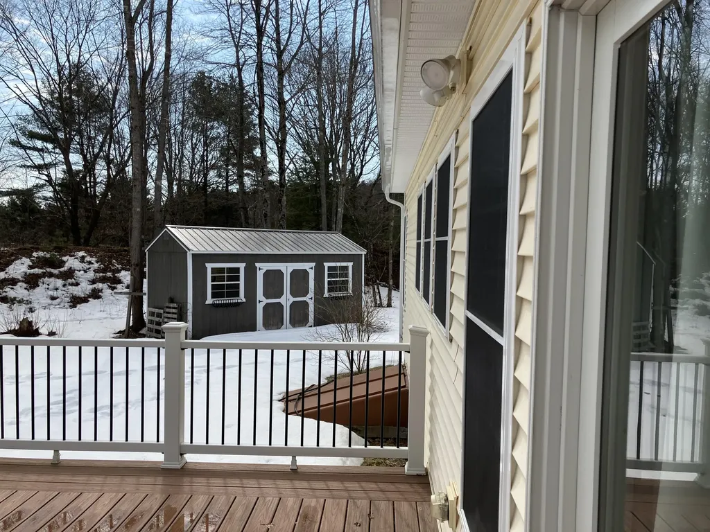 35 Deerfield Drive Brunswick ME 04011