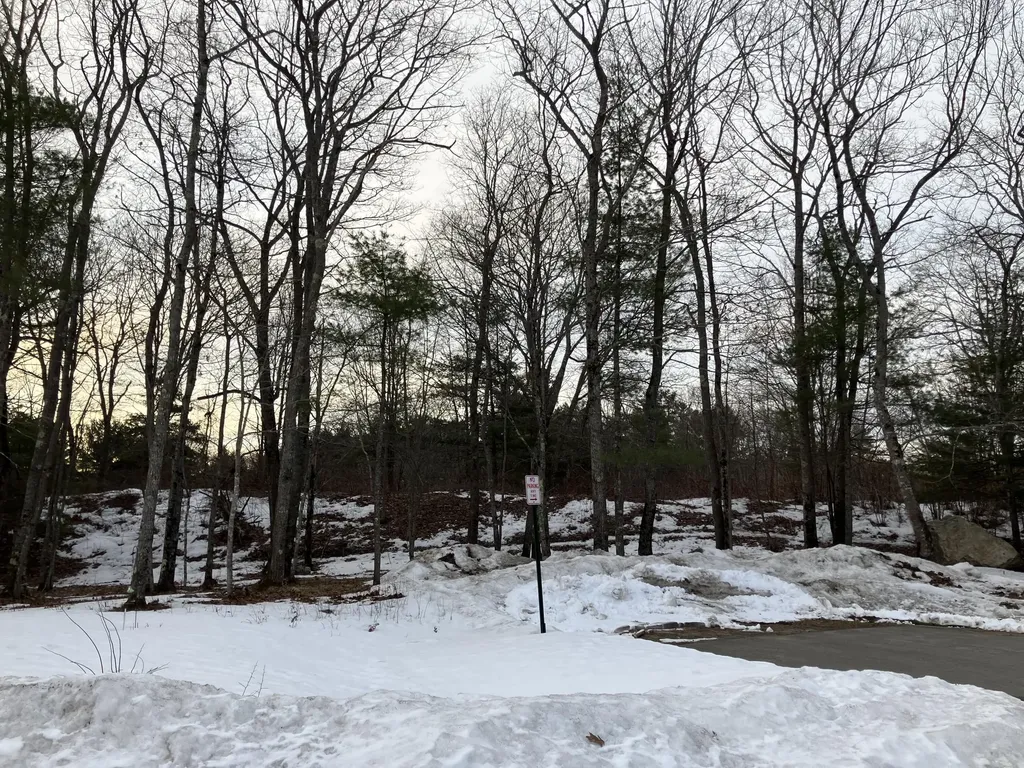 35 Deerfield Drive Brunswick ME 04011