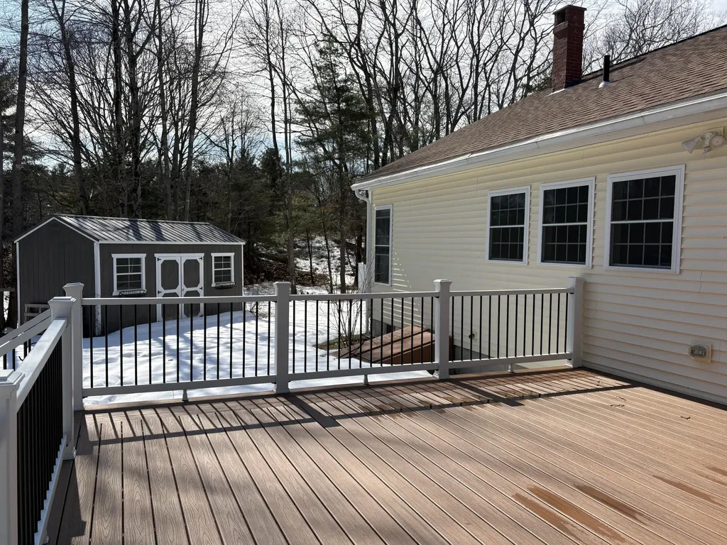 35 Deerfield Drive Brunswick ME 04011