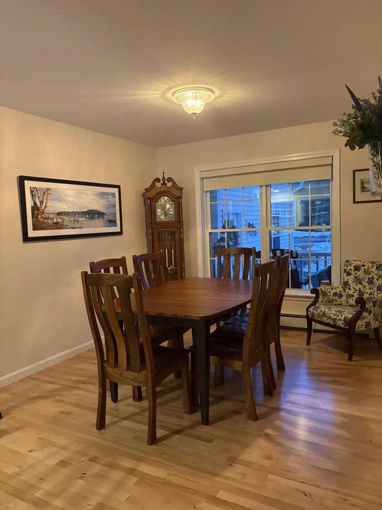 35 Deerfield Drive Brunswick ME 04011
