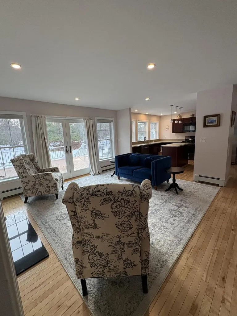 35 Deerfield Drive Brunswick ME 04011
