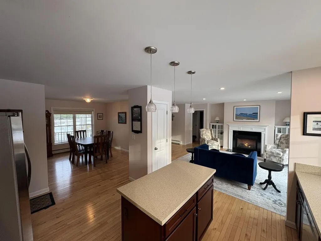 35 Deerfield Drive Brunswick ME 04011