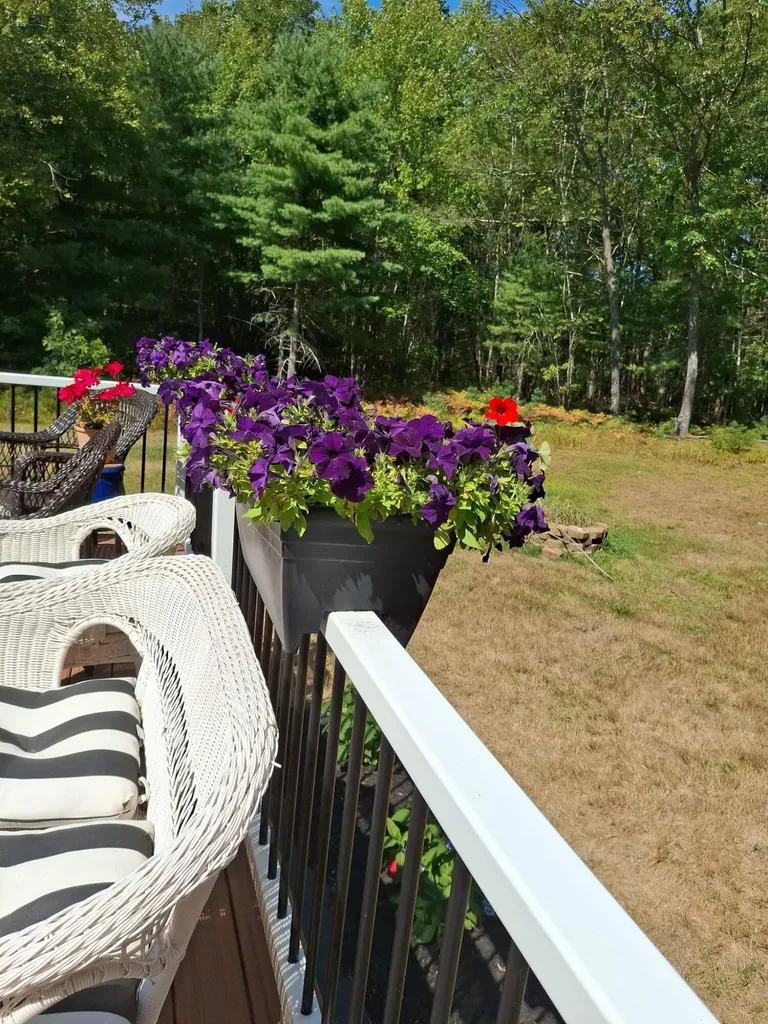 35 Deerfield Drive Brunswick ME 04011