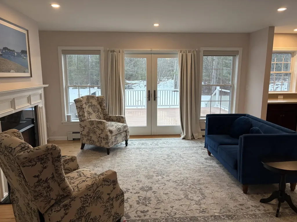 35 Deerfield Drive Brunswick ME 04011