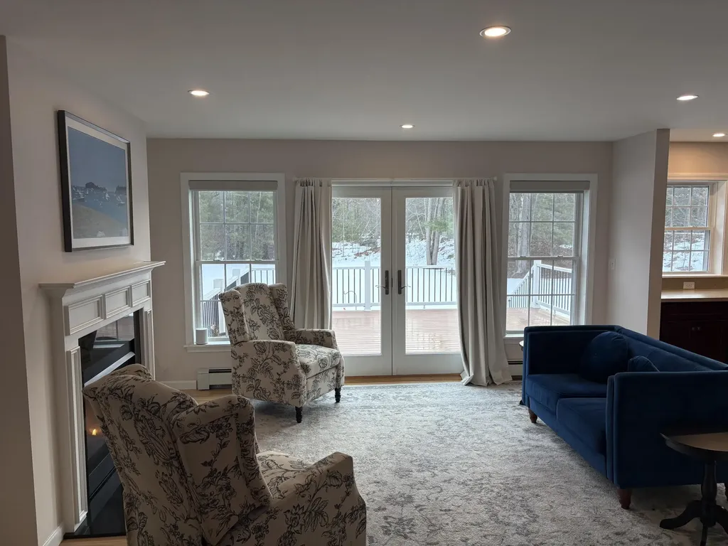35 Deerfield Drive Brunswick ME 04011