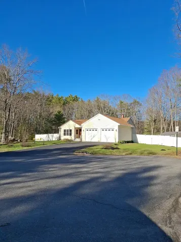 35 Deerfield Drive Brunswick ME 04011