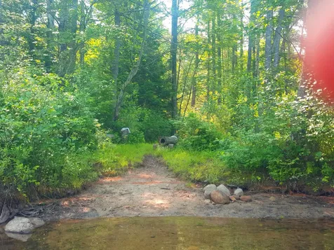 594 River Road Windham ME 04062