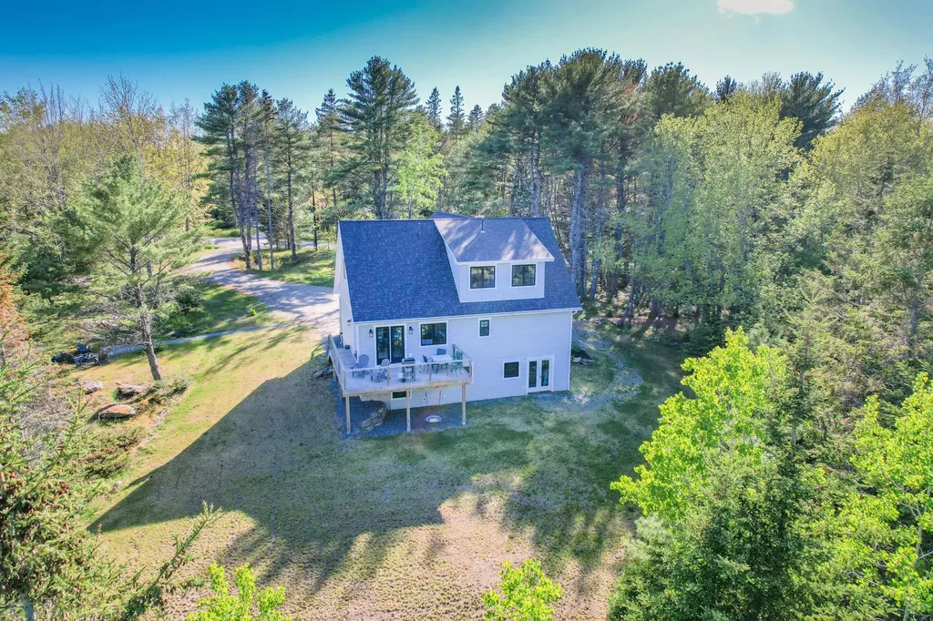 170 Partridge Cove Road Lamoine ME 04605