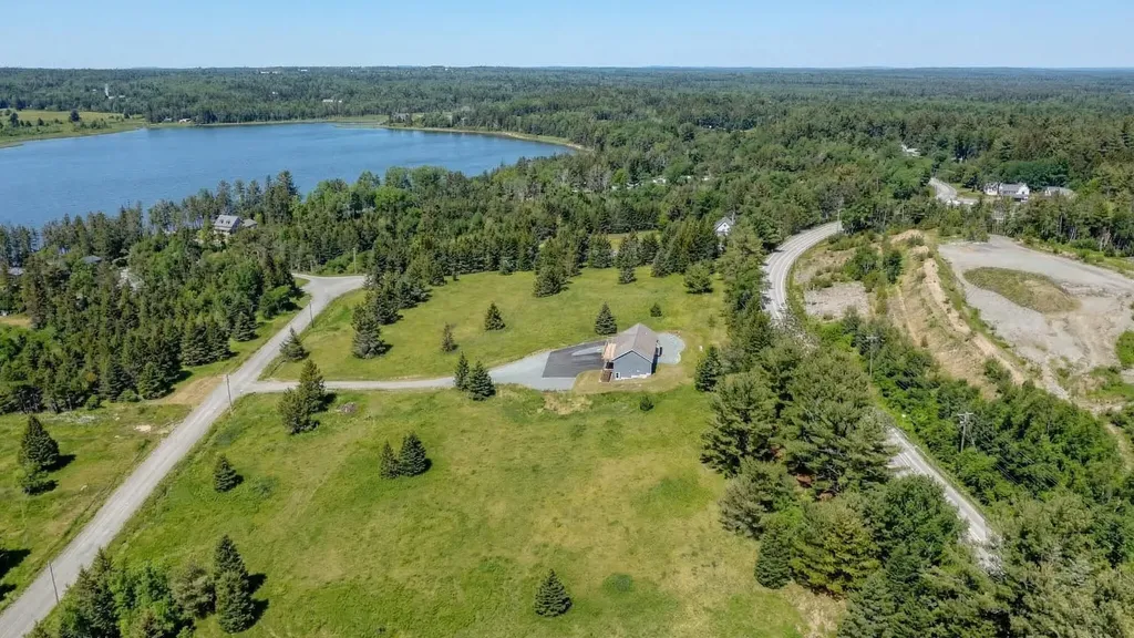 18 Farms Edge Road Lamoine ME 04605