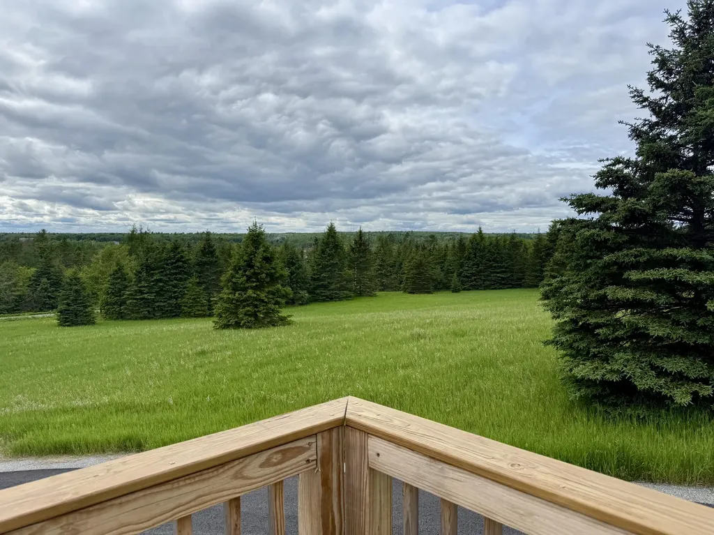 18 Farms Edge Road Lamoine ME 04605