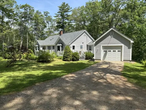 5 Morrison Road Bristol ME 04564