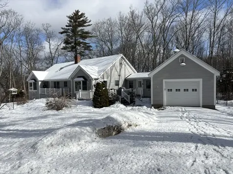 5 Morrison Road Bristol ME 04564
