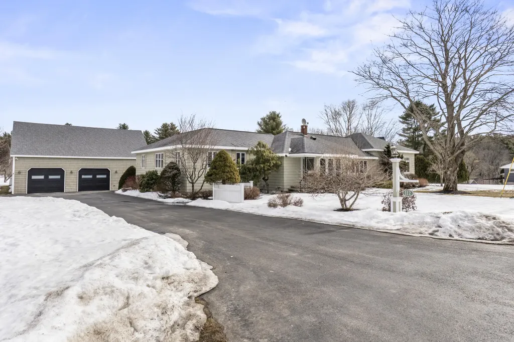 112 Old Lisbon Road Lewiston ME 04240