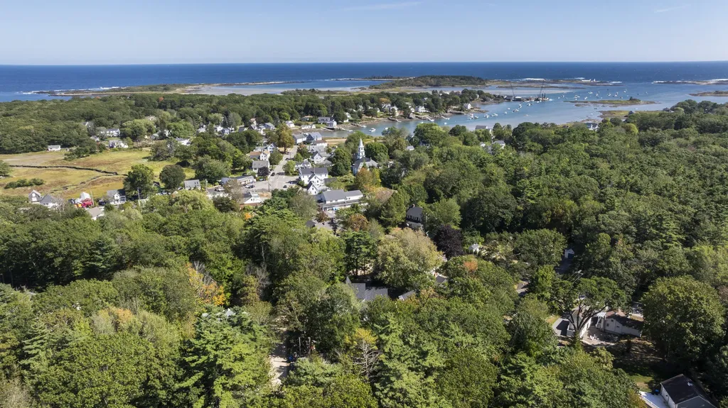 160 Main Street Rear Kennebunkport ME 04046