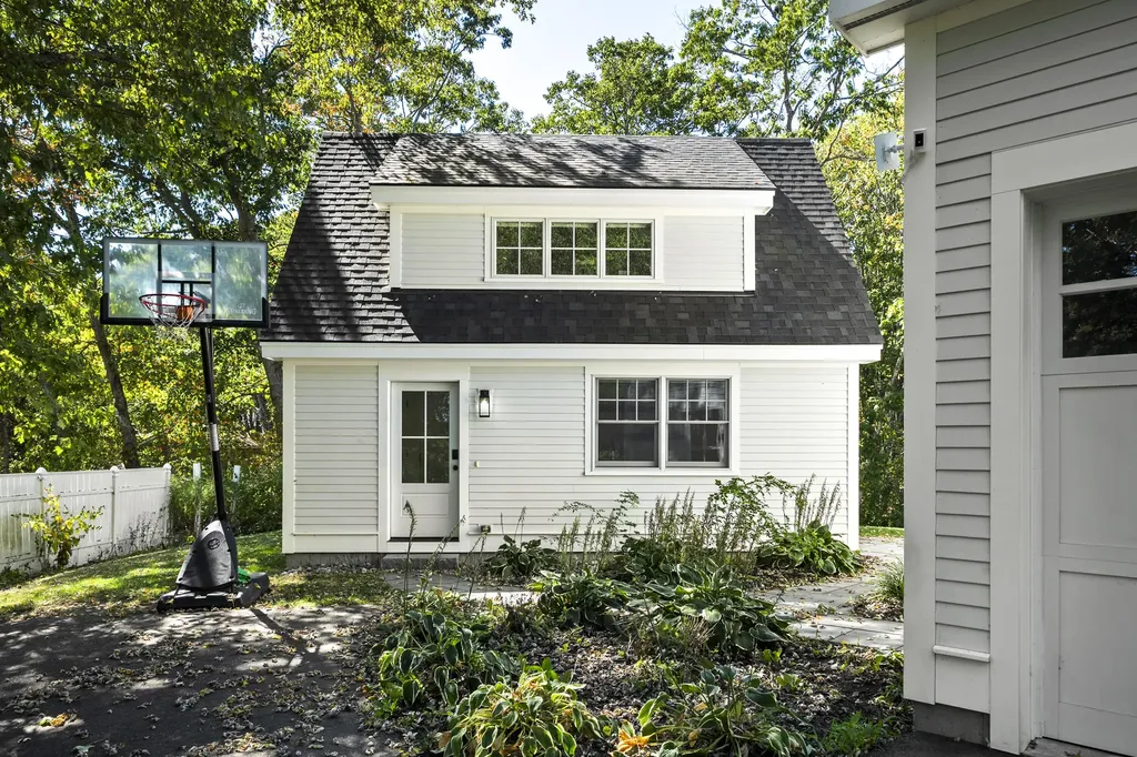 160 Main Street Rear Kennebunkport ME 04046