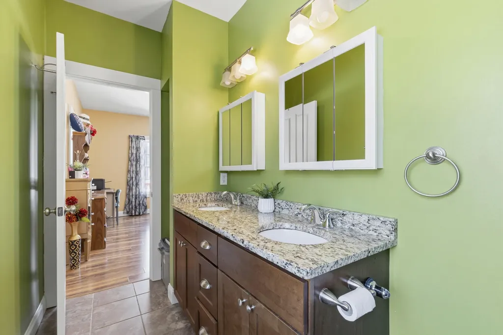 41 Hidden Pond Road Sabattus ME 04280