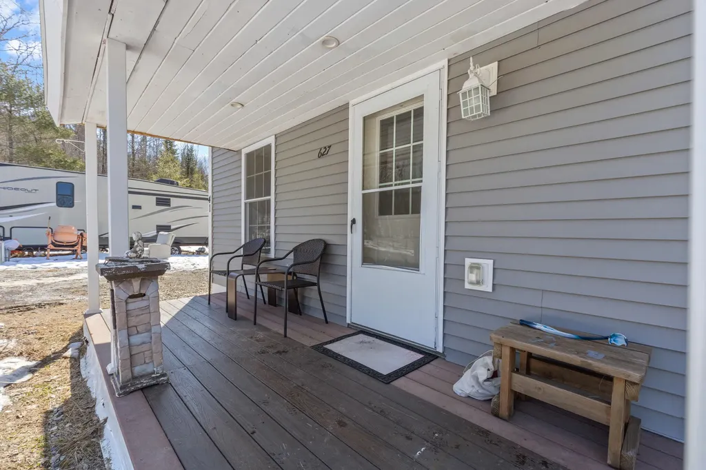 41 Hidden Pond Road Sabattus ME 04280