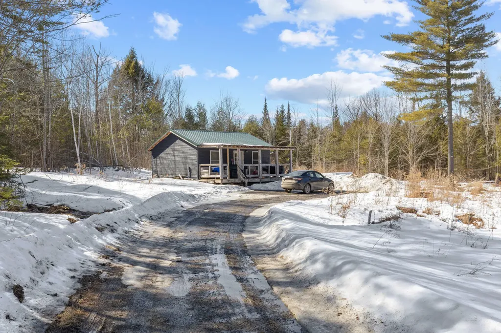 41 Hidden Pond Road Sabattus ME 04280