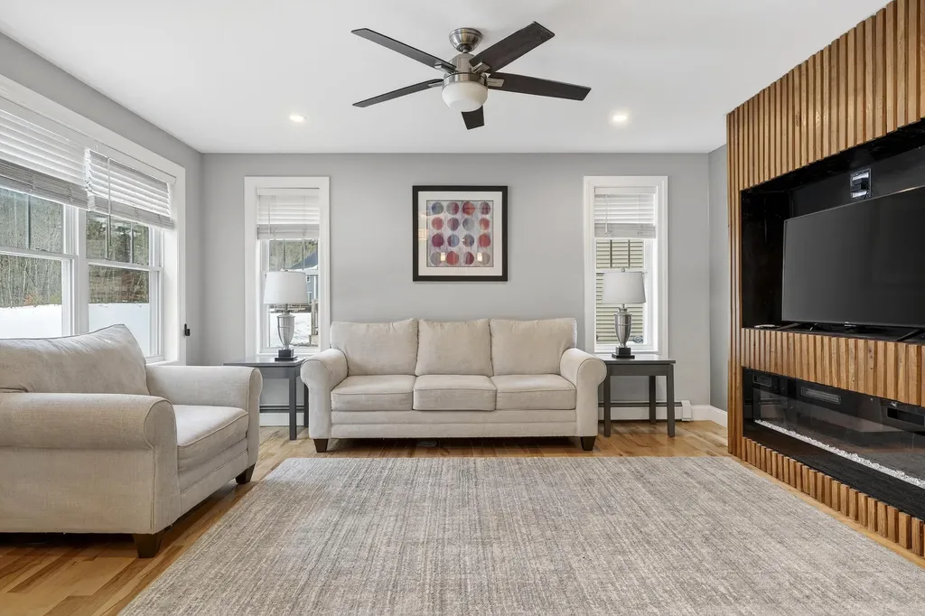 36 Belvedere Drive Windham ME 04062
