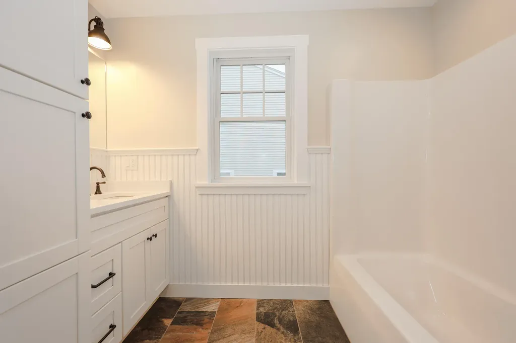 390 Ocean Avenue Wells ME 04090
