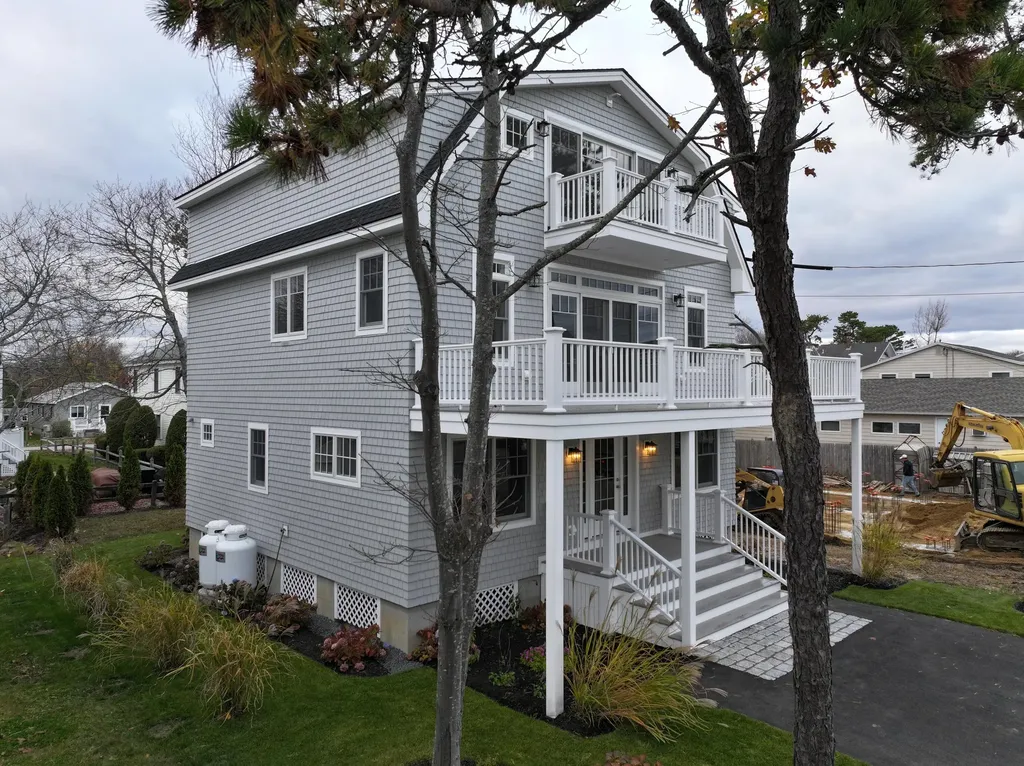 390 Ocean Avenue Wells ME 04090