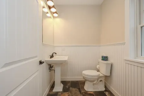 390 Ocean Avenue Wells ME 04090