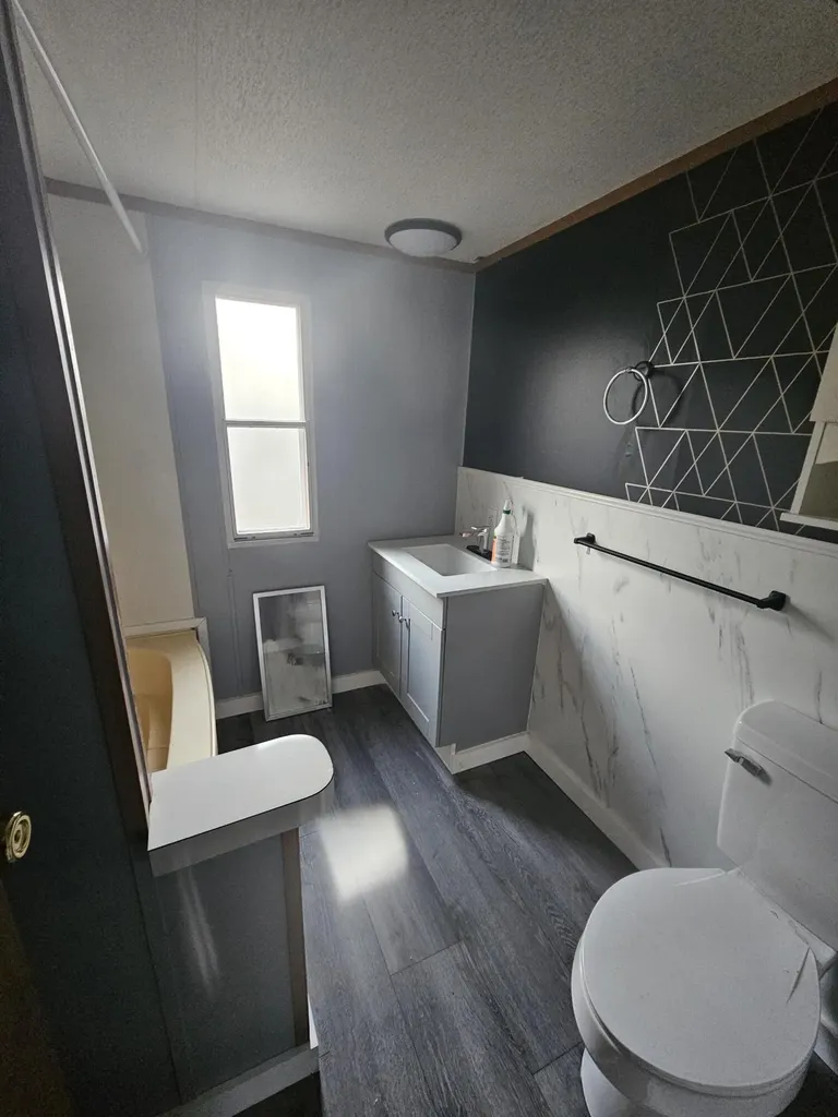 42 Squire Court Winthrop ME 04364