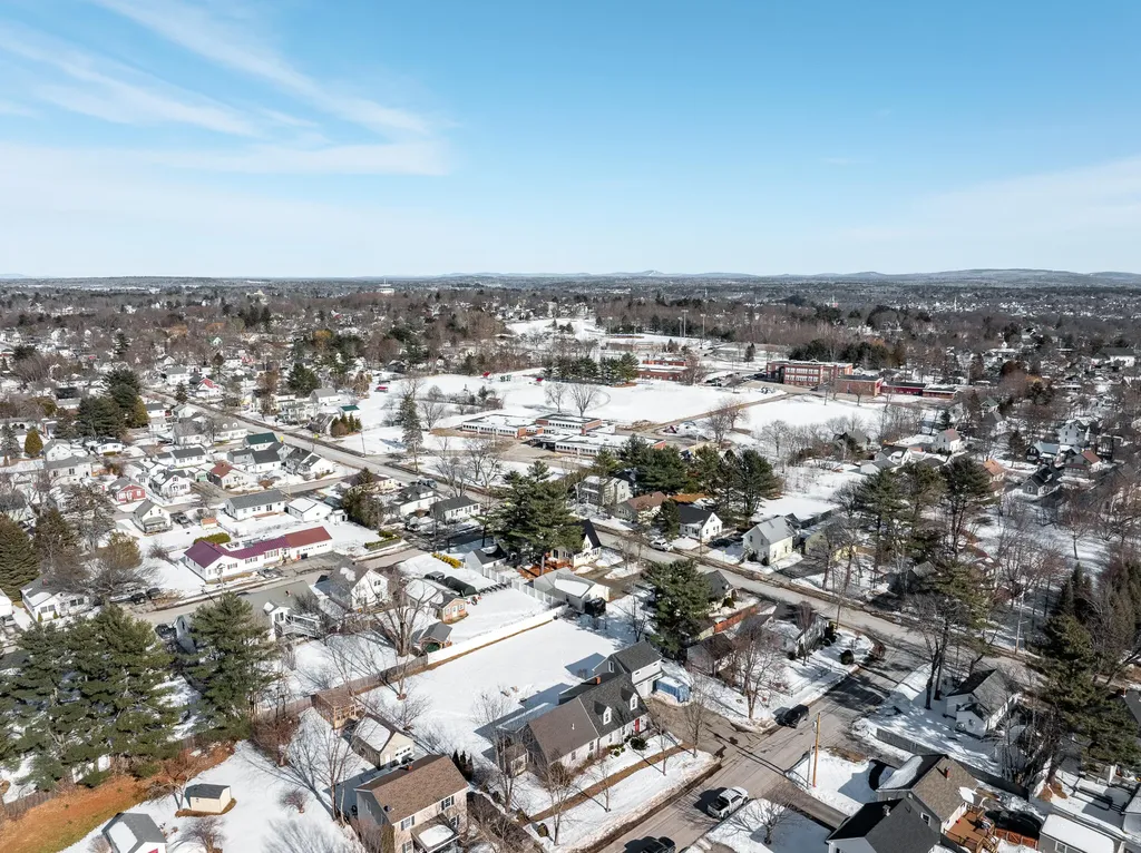 15 Fairfax Street Bangor ME 04401