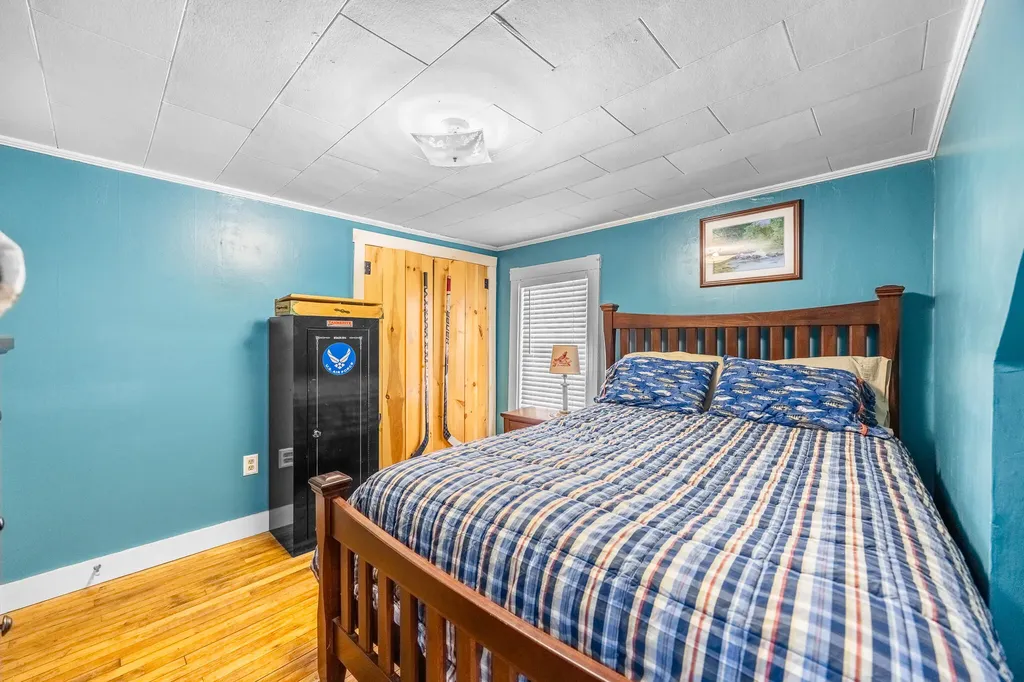 15 Fairfax Street Bangor ME 04401