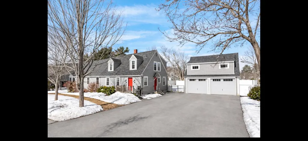 15 Fairfax Street Bangor ME 04401