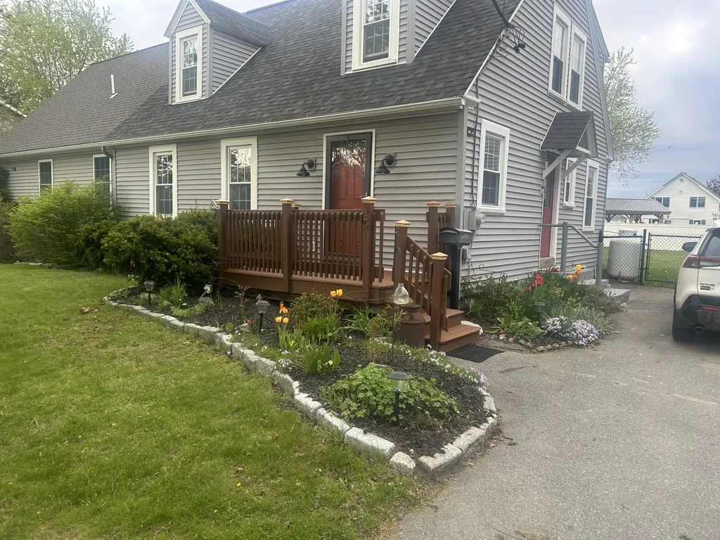 15 Fairfax Street Bangor ME 04401