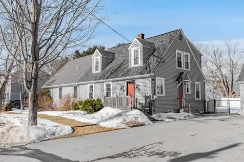 15 Fairfax Street Bangor ME 04401
