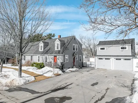 15 Fairfax Street Bangor ME 04401