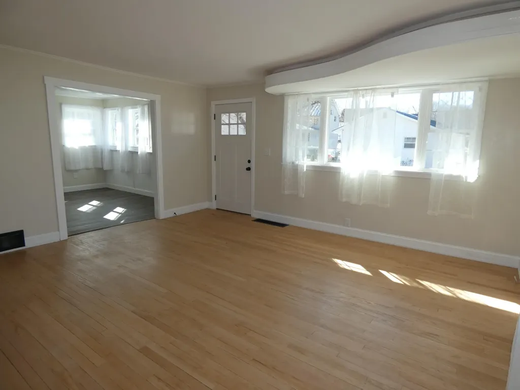28.5 Elm Street Fairfield ME 04937