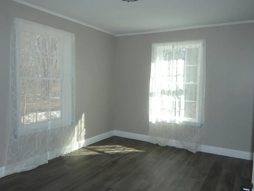 28.5 Elm Street Fairfield ME 04937