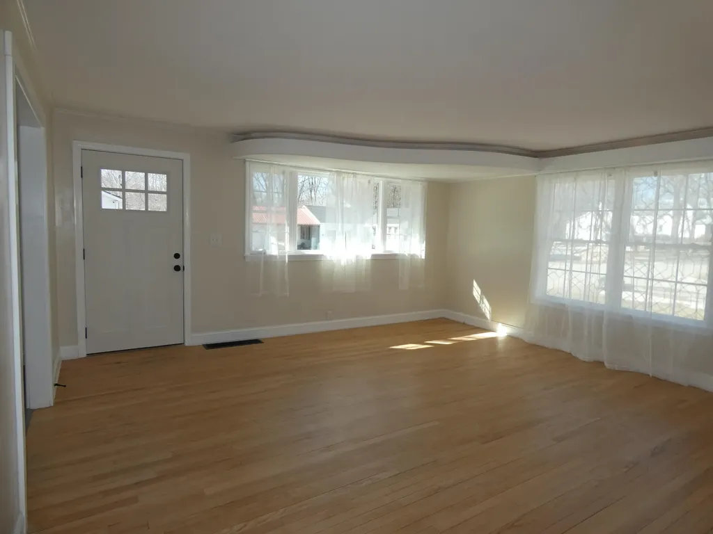 28.5 Elm Street Fairfield ME 04937