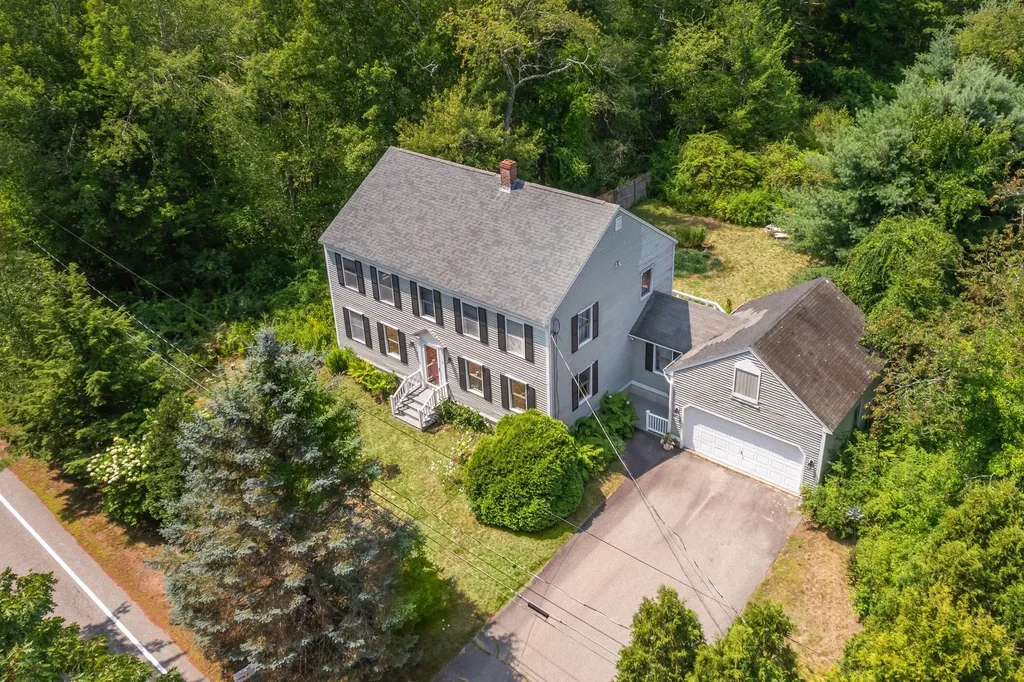 5 Heath Road Kennebunk ME 04043