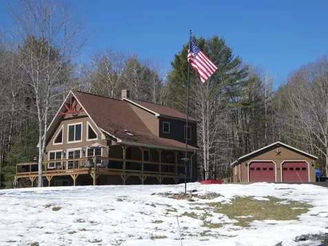 38 Pineland Acres Sidney ME 04330