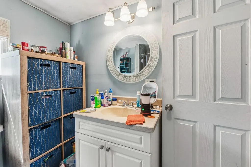 16 Moose Lane Cary Plt ME 04471