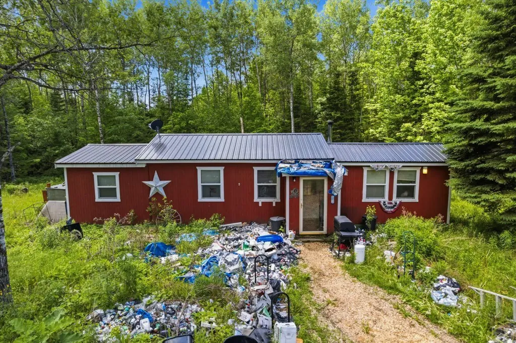 16 Moose Lane Cary Plt ME 04471