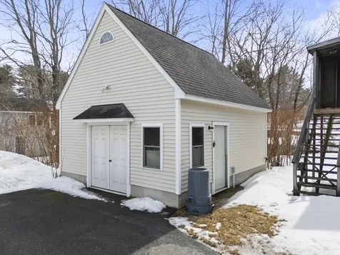 2049 Post Road Wells ME 04090
