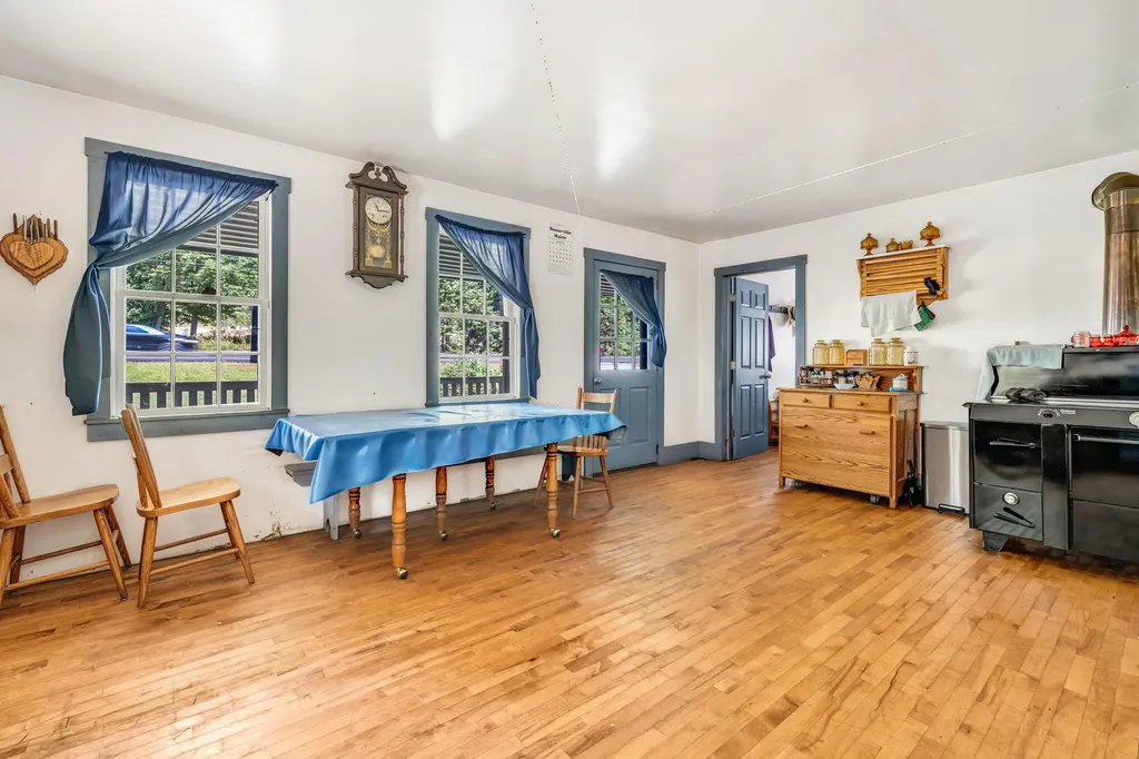 22 Rockland Road Jefferson ME 04348