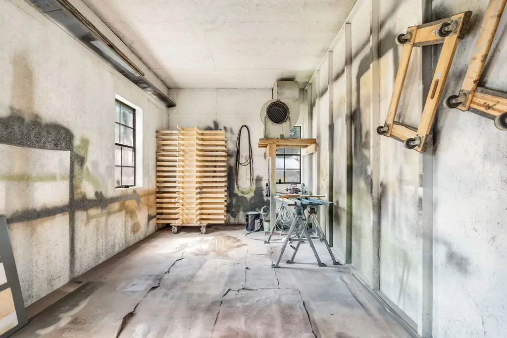 22 Rockland Road Jefferson ME 04348
