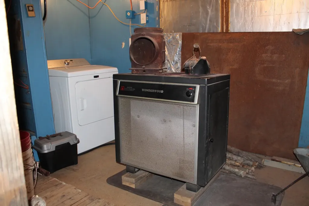 759 Brooks Road Knox ME 04986