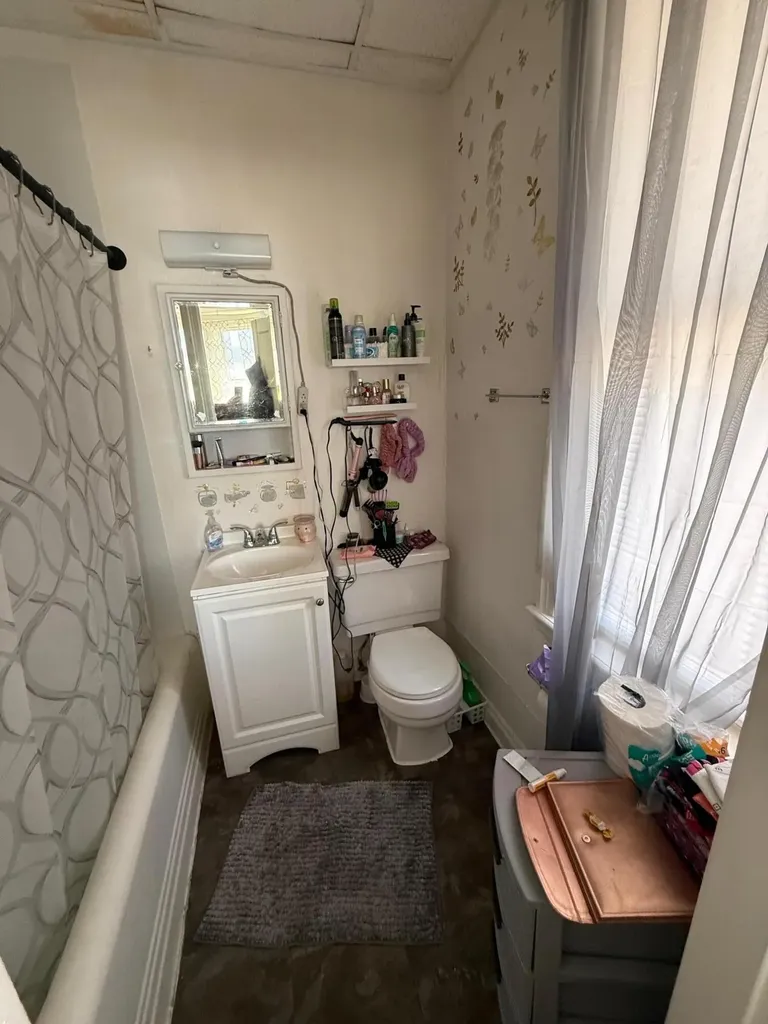25 Hartford Street Rumford ME 04276
