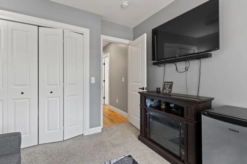 26 Channel Lane Sanford ME 04073