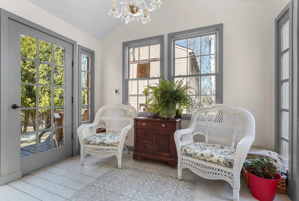 27 Windmill Hill Lane Castine ME 04421