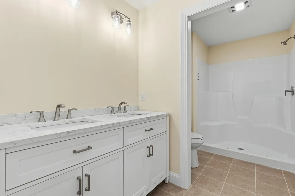 3 Hardwood Lane Kennebunk ME 04043