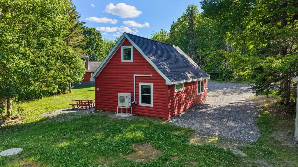 533 Aroostook Scenic Highway Moro Plt ME 04780