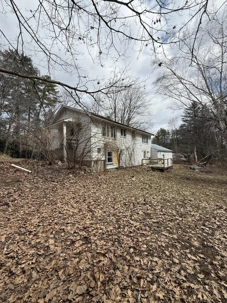 156 Alpine Street Paris ME 04281